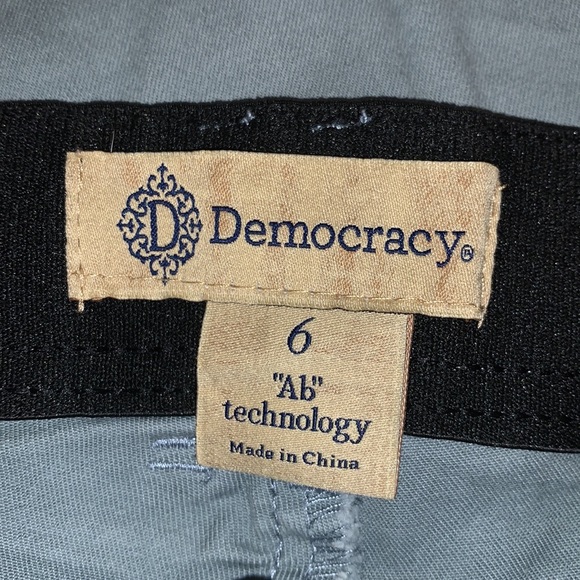 Democracy Jeans - Picture 3 of 7